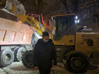 Вячеслав Доронин принимает активное участие в организации работ по очистке от снега и наледи